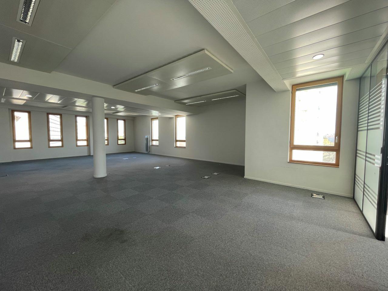 Bureau Lyon 1698m² Location bureau Lyon Rhône OLBUR2316987 46